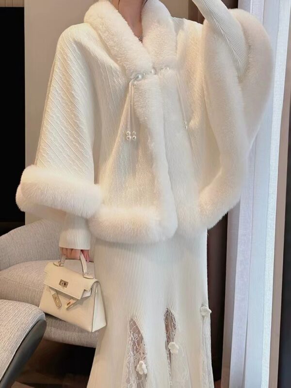 New Chinese Beige Furry Coat Cheongsam Bridal Wedding Dress Bright Beads Solid Color Knitted Plus Fluff Cloak - Image 5