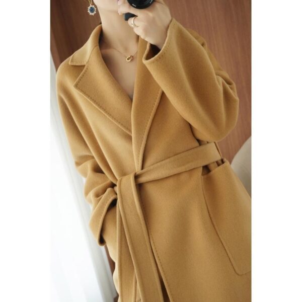 Hepburn Style Suit Collar Thickened Loose-fitting Jacket - Image 8